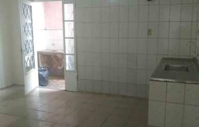 Imagem 6: Alugo casa em Novo Gama. 250m² de Área, 3 Vagas na garageme3 Dormitórios