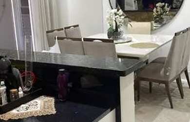 Imagem: A casa possui 2 Dormitórios, 3 Banheiros, 2 Vagas na garagem