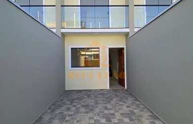 Imagem: A casa possui 2 Dormitórios, 1 Banheiro, 2 Vagas na garagem