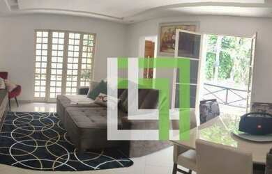 Imagem: A casa possui 3 Dormitórios, 2 Banheiros, 4 Vagas na garagem