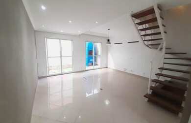 Imagem: A casa possui 2 Dormitórios, 2 Banheiros, 2 Vagas na garagem