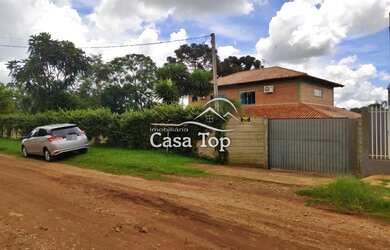 Imagem: A casa possui 3 Dormitórios, 2 Banheiros, 293m² de Área e