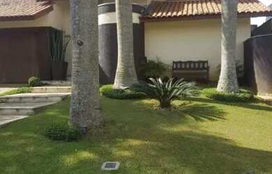 Imagem: A casa em condomínio possui 4 Dormitórios, 4 Banheiros, 2