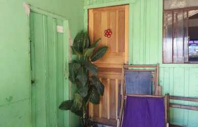 Imagem: A casa possui 2 Dormitórios, 1 Banheiro, 1 Vaga na garagem