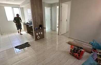 Imagem: O apartamento possui 2 Dormitórios, 1 Banheiro e 1 Vaga na