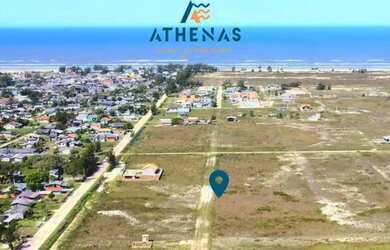 Imagem: O terreno possui 300m² de Área e está localizado em Balneário