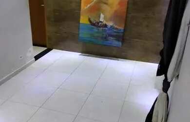 Imagem: A casa possui 2 Dormitórios, 2 Banheiros, 2 Vagas na garagem