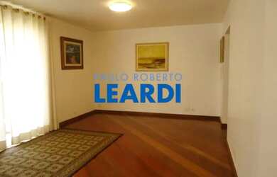 Imagem: O apartamento possui 4 Dormitórios, 4 Banheiros, 3 Vagas na