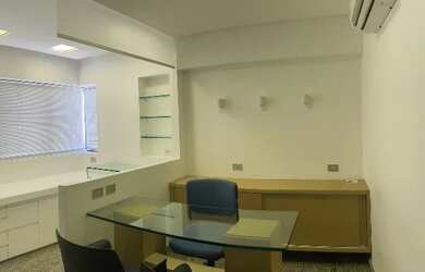 Imagem: O depósito possui 1 Vaga na garagem e 38m² de Área e está