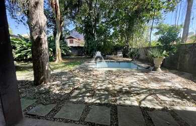 Imagem: A casa em condomínio possui 3 Dormitórios, 4 Banheiros, 3