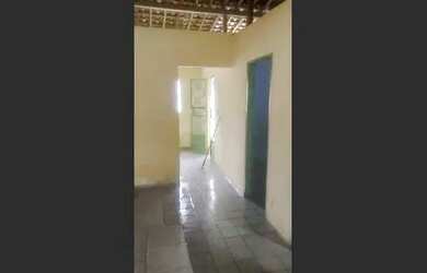 Imagem: A casa possui 2 Dormitórios, 1 Banheiro e 70m² de Área e