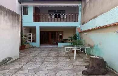 Imagem: A casa em condomínio possui 3 Dormitórios, 3 Banheiros, 2