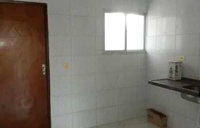 Imagem: A casa possui 2 Dormitórios, 1 Banheiro, 1 Vaga na garagem