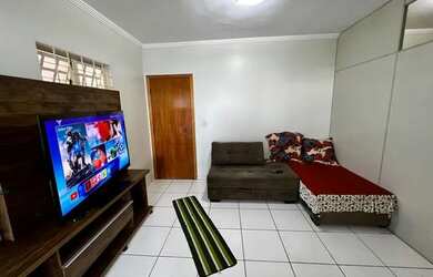 Imagem: O apartamento possui 1 Dormitório, 1 Banheiro, 1 Vaga na garagem