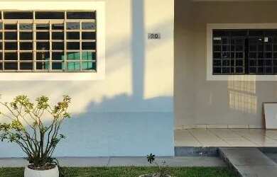 Imagem: A casa em condomínio possui 3 Dormitórios, 2 Banheiros, 2