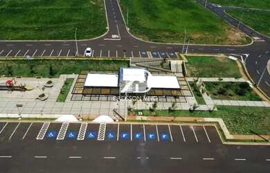 Imagem: O terreno possui 300m² de Área e está localizado em Quinta