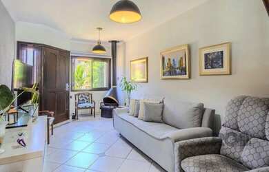 Imagem 6: Casa em Hípica. Piscina, Churrasqueira, Imóvel novoeLareira