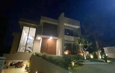 Imagem 3: Casa à venda e para alugar em Santana de Parnaíba, Alphaville, com 5...