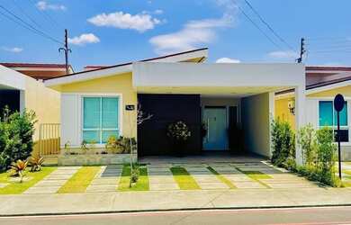 Imagem: A casa em condomínio possui 4 Dormitórios, 5 Banheiros, 3