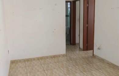 Imagem: O apartamento possui 2 Dormitórios, 1 Banheiro e está localizado