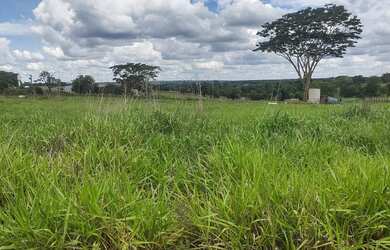 Imagem: A chácara possui 1.000m² de Área e está localizado em Centro