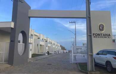 Imagem: A casa possui 4 Dormitórios, 4 Banheiros, 4 Vagas na garagem