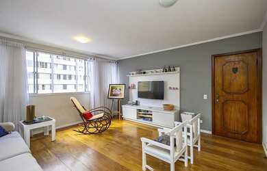 Imagem: O apartamento possui 4 Dormitórios, 4 Banheiros, 2 Vagas na