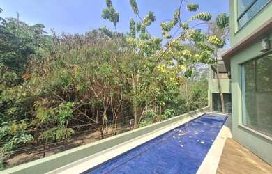 Imagem: A casa em condomínio possui 4 Dormitórios, 2 Banheiros, 2