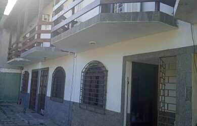 Imagem: A casa possui 2 Dormitórios, 2 Banheiros, 1 Vaga na garagem