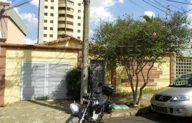 Imagem: O depósito possui 1 Vaga na garagem, 120m² de Área e está