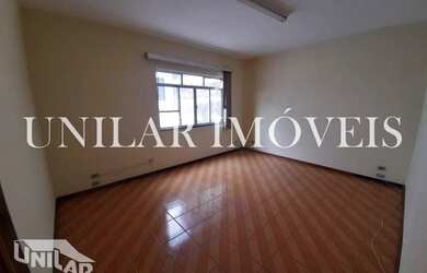 Imagem: O depósito possui 233m² de Área e está localizado em Aterrado