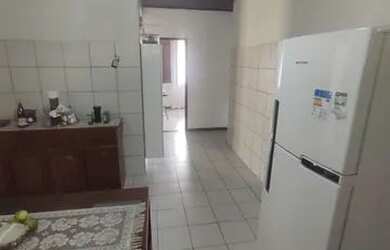 Imagem: A casa possui 2 Dormitórios, 1 Banheiro, 5 Vagas na garagem