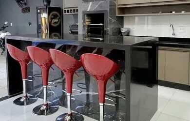 Imagem: Casa para venda possui 216 metros quadrados com 3 quartos