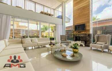 Imagem: A casa possui 5 Dormitórios, 5 Banheiros, 5 Vagas na garagem