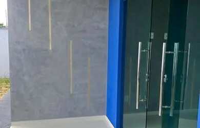 Imagem: A casa possui 3 Dormitórios, 2 Banheiros, 1 Vaga na garagem