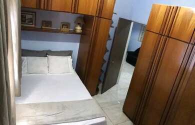 Imagem: A casa possui 4 Dormitórios, 2 Vagas na garagem, Churrasqueira