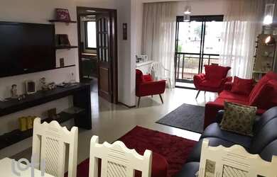 Imagem: O apartamento possui 3 Dormitórios, 2 Banheiros, 1 Vaga na