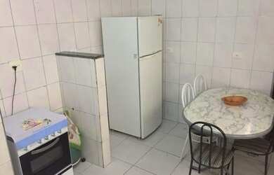 Imagem: A casa possui 3 Dormitórios, 1 Banheiro, 1 Vaga na garagem