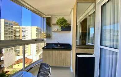 Imagem: O apartamento possui 3 Dormitórios, 2 Banheiros, 2 Vagas na