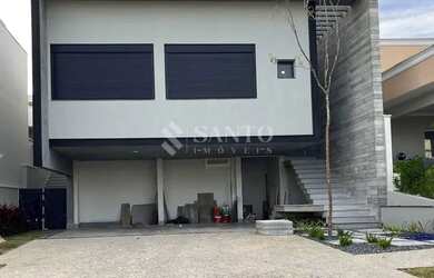 Imagem: A casa em condomínio possui 4 Dormitórios, 5 Banheiros, 4