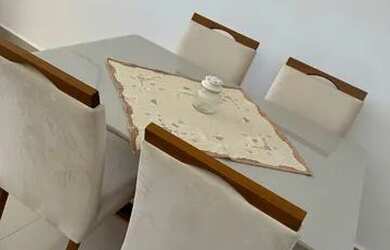 Imagem: A casa possui 3 Dormitórios, 4 Banheiros, 2 Vagas na garagem