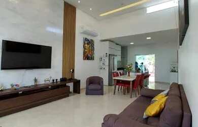 Imagem: A casa em condomínio possui 3 Dormitórios, 3 Banheiros, 3