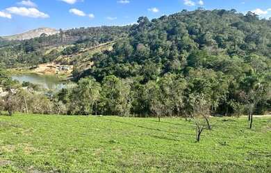 Imagem 2: Terrenos com linda vista e ótimo acesso na região rural de Arujá