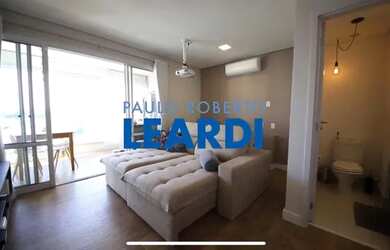 Imagem: O apartamento possui 1 Dormitório, 2 Banheiros, 1 Vaga na garagem