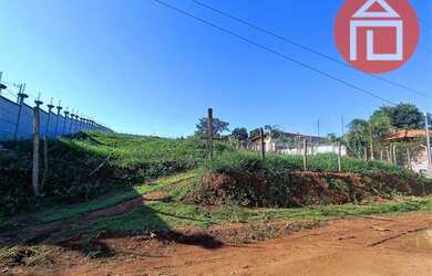 Imagem: O terreno possui 1970m² de Área e está localizado em Curitibanos