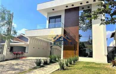 Imagem: A casa em condomínio possui 4 Dormitórios, 5 Banheiros, 4