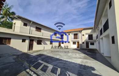 Imagem: A casa possui 2 Dormitórios, 1 Banheiro, 1 Vaga na garagem