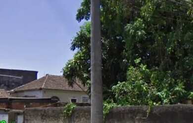 Imagem: A casa possui 2 Dormitórios, 1 Banheiro e está localizado