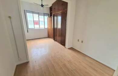 Imagem: A kitnet possui 1 Dormitório, 1 Banheiro, 33m² de Área e