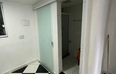 Imagem: O apartamento possui 2 Dormitórios e 1 Banheiro e está localizado